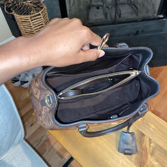 Multicolor Coach Purse with snake skin print - Picture 8 of 10